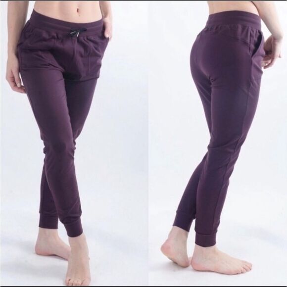 ZYIA Pants - Zyia purple joggers